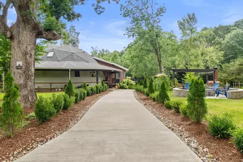 Exterior - 7362 Walker Rd, Fairview, TN 37062 photo 5 of 22