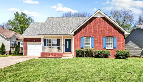 1305 Southwood Ct, Clarksville, TN 37042