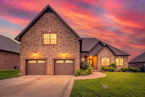 140 Summer Terrace Ln, Clarksville, TN 37040