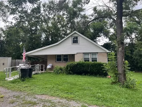 216 Walton Ferry Rd, Hendersonville, TN 37075