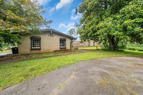 Exterior - 6126 Manchester Hwy, Morrison, TN 37357 photo 5 of 18