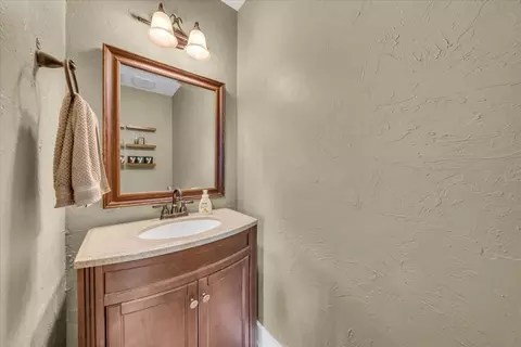 Bath - 6126 Manchester Hwy, Morrison, TN 37357 photo 8 of 8