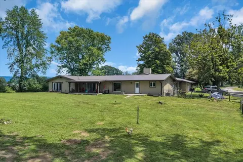 Exterior - 6126 Manchester Hwy, Morrison, TN 37357 photo 6 of 18