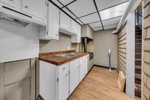 Kitchen - 6126 Manchester Hwy, Morrison, TN 37357 photo 6 of 6