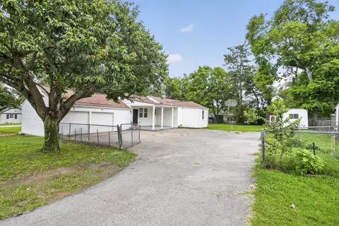 Exterior - 900 Vantrease Rd, Madison, TN 37115 photo 9 of 11