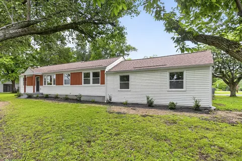 Exterior - 900 Vantrease Rd, Madison, TN 37115 photo 10 of 11