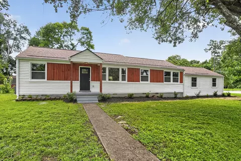 Exterior - 900 Vantrease Rd, Madison, TN 37115 photo 1 of 11