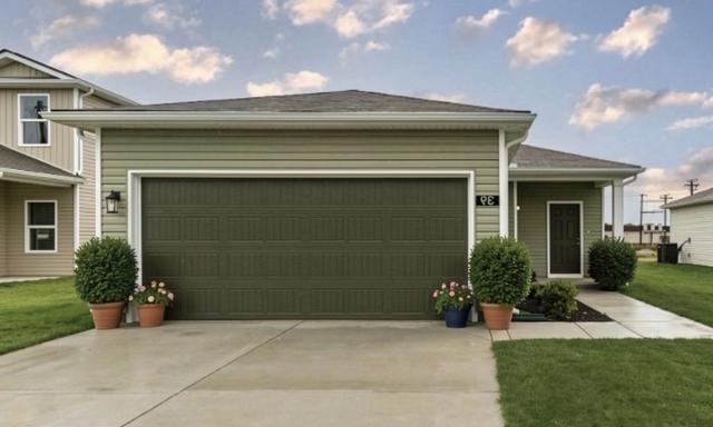 23 Stonehenge Cir, Manchester, TN 37355