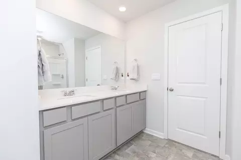 Bath - 4231 Feetham Dr, Murfreesboro, TN 37129 photo 1 of 3