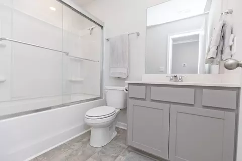 Bath - 4231 Feetham Dr, Murfreesboro, TN 37129 photo 3 of 3
