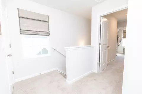 Entry Way - 4231 Feetham Dr, Murfreesboro, TN 37129 photo 7 of 9