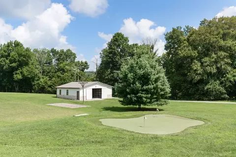 Exterior - 1025 Choate Rd, Dickson, TN 37055 photo 23 of 25