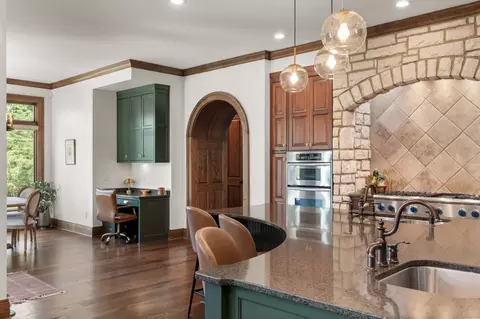Kitchen - 1025 Choate Rd, Dickson, TN 37055 photo 3 of 6