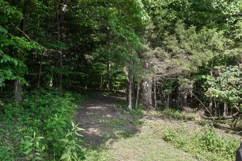 Exterior - 1025 Choate Rd, Dickson, TN 37055 photo 18 of 25
