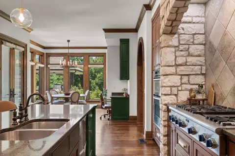 Kitchen - 1025 Choate Rd, Dickson, TN 37055 photo 5 of 6