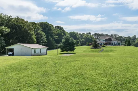 Exterior - 1025 Choate Rd, Dickson, TN 37055 photo 24 of 25