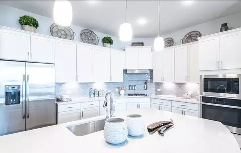 Kitchen - 105 Dice Lampley Rd, Fairview, TN 37062 photo 2 of 3