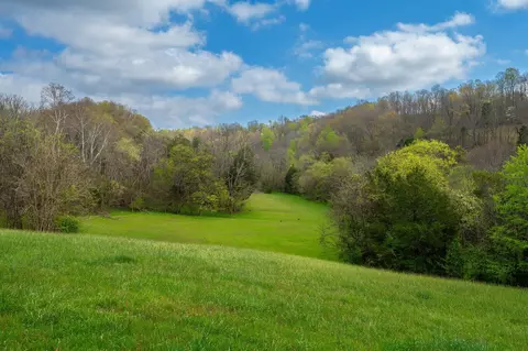 2882 Yokley Rd, Lynnville, TN 38472