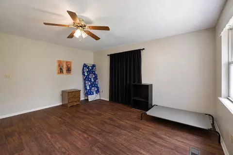 Bedroom - 4924 Jacksboro Rd, Morrison, TN 37357 photo 1 of 6