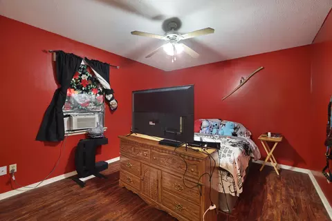 Bedroom - 4924 Jacksboro Rd, Morrison, TN 37357 photo 3 of 5