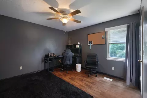 Bedroom - 4924 Jacksboro Rd, Morrison, TN 37357 photo 1 of 5