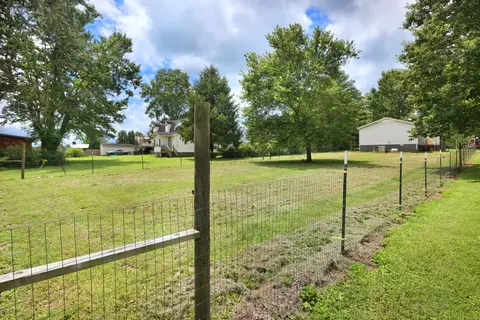 Exterior - 4924 Jacksboro Rd, Morrison, TN 37357 photo 5 of 5