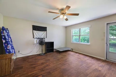Living - 4924 Jacksboro Rd, Morrison, TN 37357 photo 1 of 1