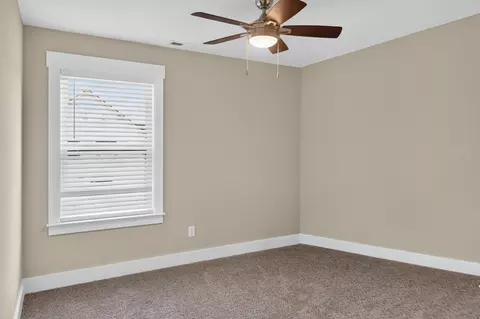 Bedroom - 307 Willow Grove Ct, Ringgold, GA 30736 photo 8 of 10