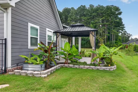 Exterior - 307 Willow Grove Ct, Ringgold, GA 30736 photo 9 of 16