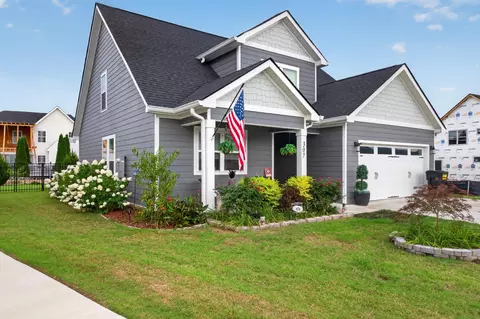 Exterior - 307 Willow Grove Ct, Ringgold, GA 30736 photo 7 of 16