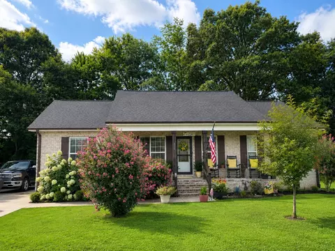 656 Kendra Dr, Smithville, TN 37166