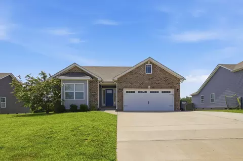 144 Tomahawk Pt, Clarksville, TN 37040