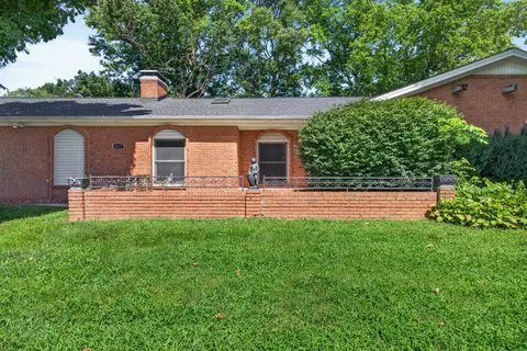 1117 Black Oak Ln, Hopkinsville, KY 42240