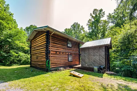 2338 Jims Way, Sevierville, TN 37876