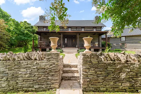 3210 Indian Camp Springs Rd, Columbia, TN 38401