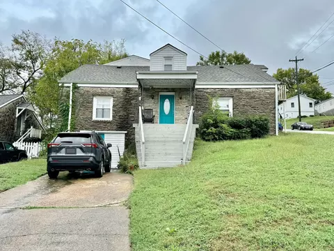 300 37th Ave N, Nashville, TN 37209