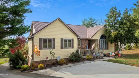 1266 Sunrise Dr, Sevierville, TN 37862