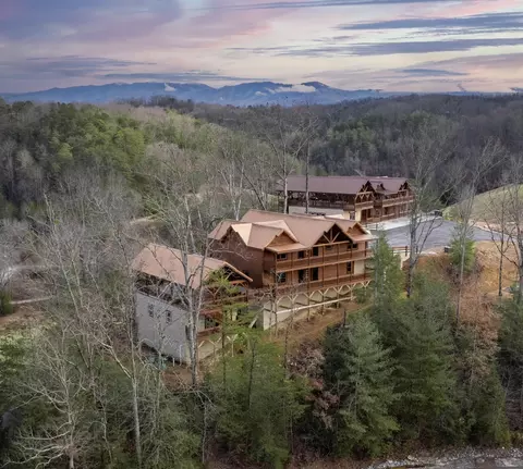 3316 Grace Way, Sevierville, TN 37876