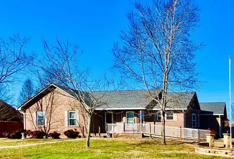 1915 Brunswick Dr, Maryville, TN 37803