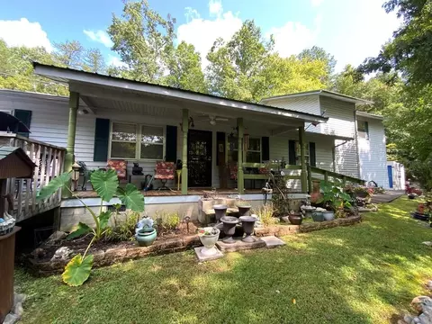 635 Cedar Rd, Pigeon Forge, TN 37863