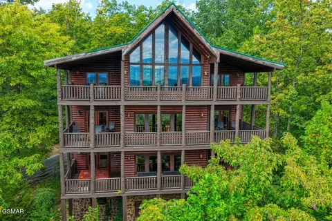 2251 Upper Middle Creek Rd # 25, Sevierville, TN 37876