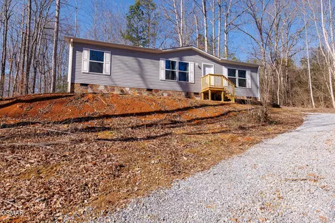 1424 Lower English Creek Rd, Newport, TN 37821