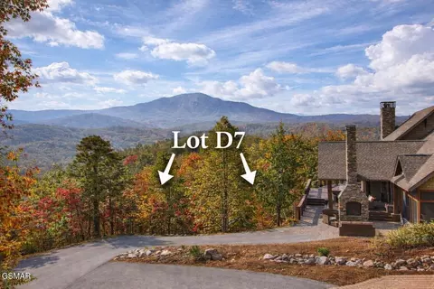 7 Lightning Bug Way, Gatlinburg, TN 37738