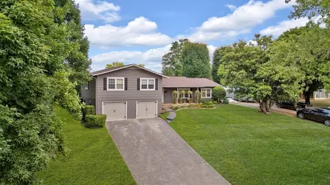 1919 Riverview Cir, Sevierville, TN 37862
