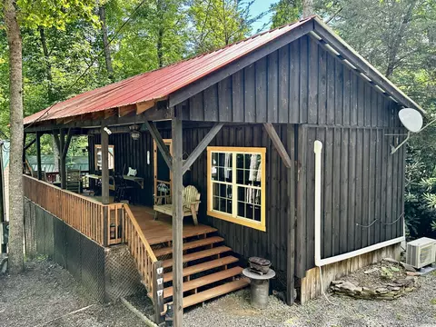 158 Serenity Circle Way, Cosby, TN 37722