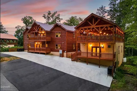 4211 Dollys Dr, Sevierville, TN 37876