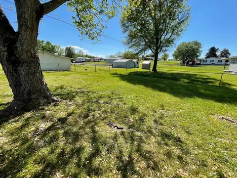 3111 Cecelia St, White Pine, TN 37890 photo 3