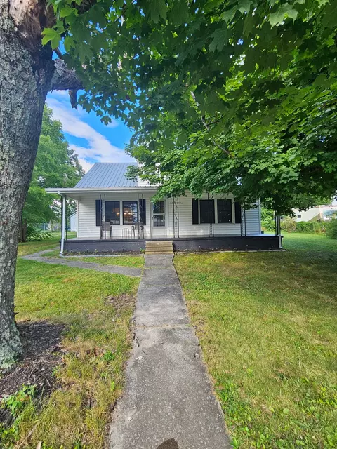 70 Yvonne Ave, Crossville, TN 38555
