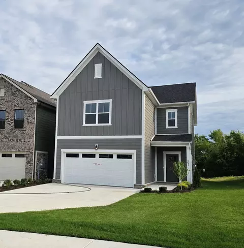 557 Twyla Dr, Lebanon, TN 37087