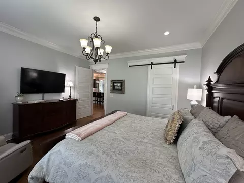 Bedroom - 105 Andrews Dr, Loretto, TN 38469 photo 11 of 12